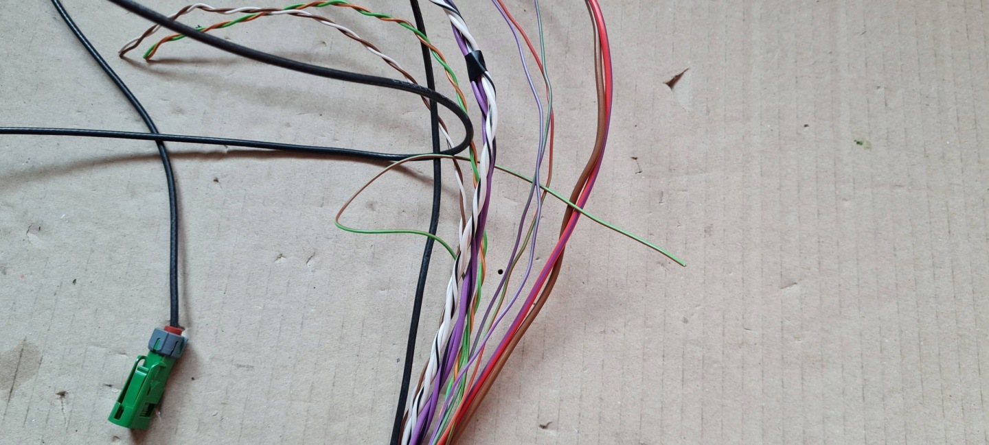 SQ8 4M RSQ8 Q8 bundle wiring door left front below KAMERE 8R0972701