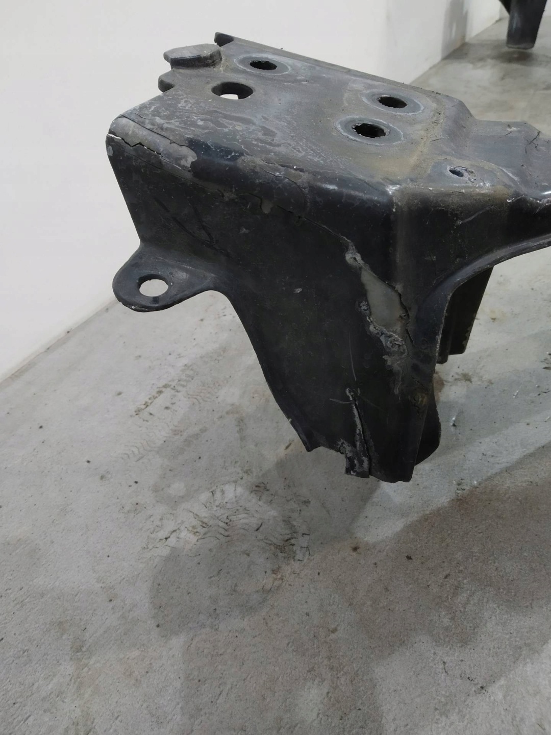 pillar of a bumper support panel for radiators pillar front Jaguar XJ VIII X351
