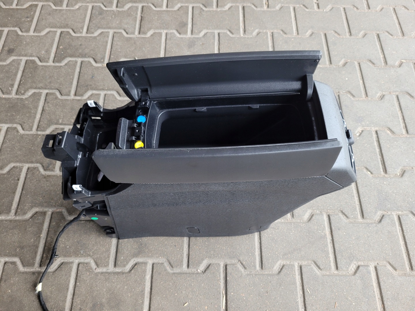 TUNEL central armrest passenger compartment PEUGEOT 3008 II