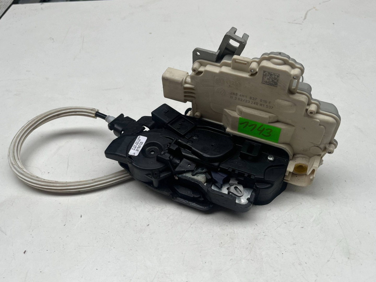 AUDI Q7 4M lock door left front DOCIAG 4M1837015F @M