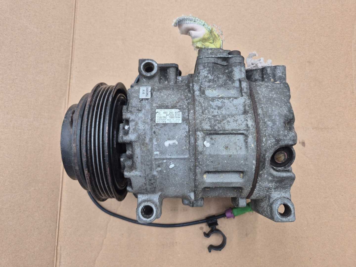 compressor compressor; of the air conditioning AUDI A4 B5 A6 C5 2.5 TDI 4B0260805 C