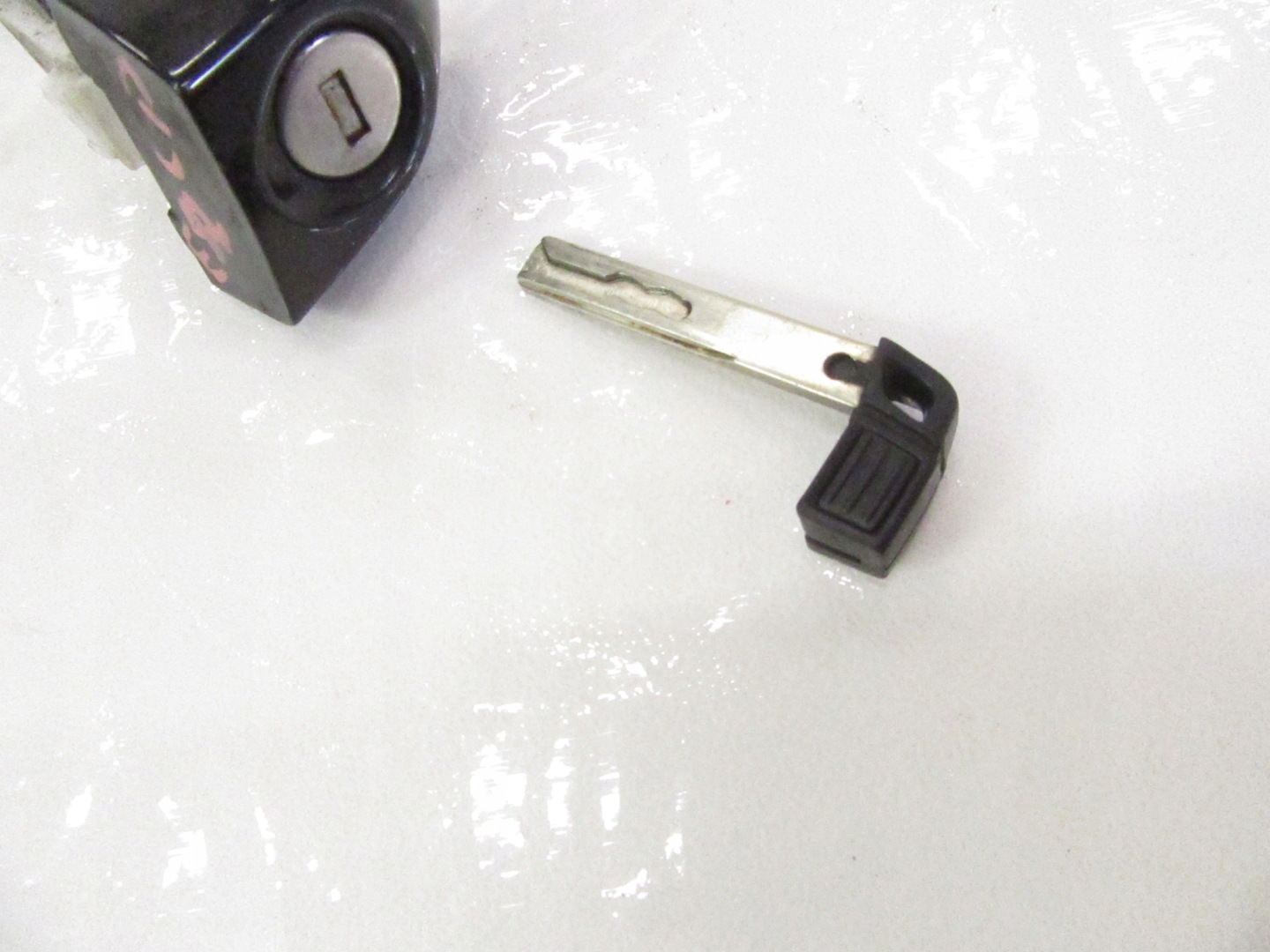 Insert de la serrure Portière Clé grot BMW 1 E87 EUROPA 668