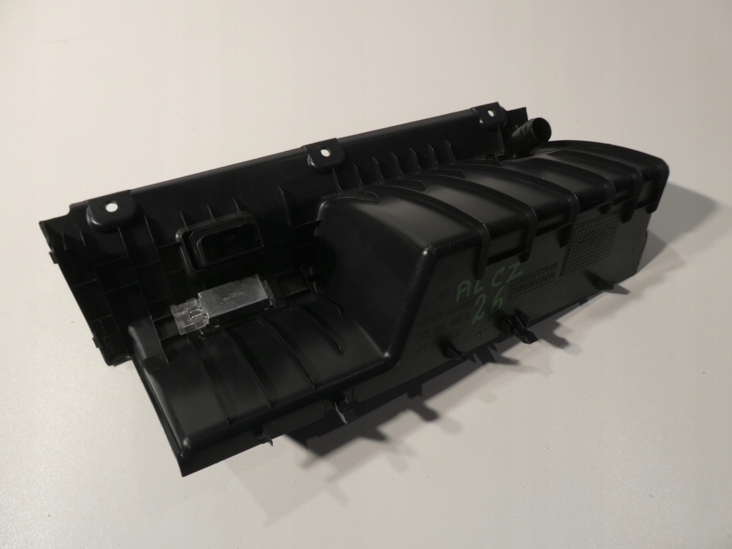 VW CADDY LIFT IV passenger compartment plato 2K5858909B