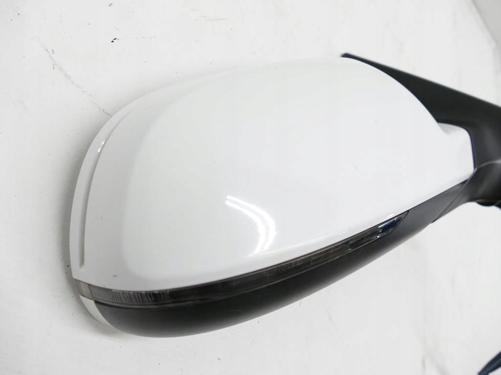 AUDI A5 8T 2.0 TDI mirror right LY9C 8-PIN UK