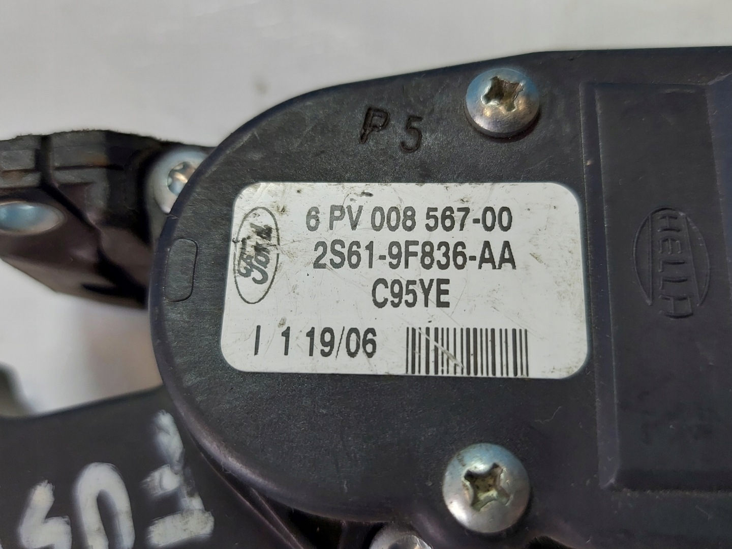 accelerator pedal FIESTA TDCI 2S619F836AA