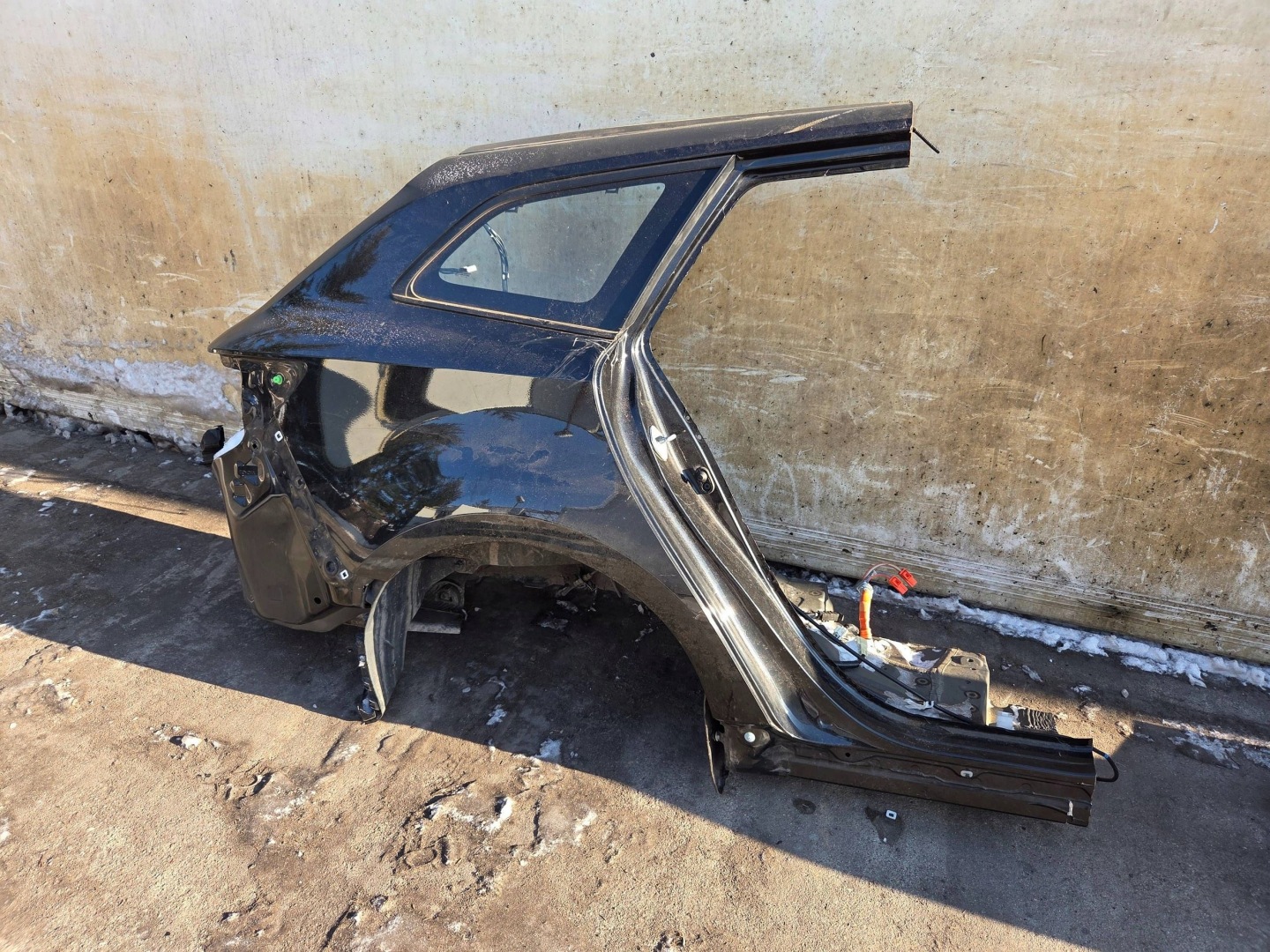Toyota Corolla E21 Kombi quarter rear right