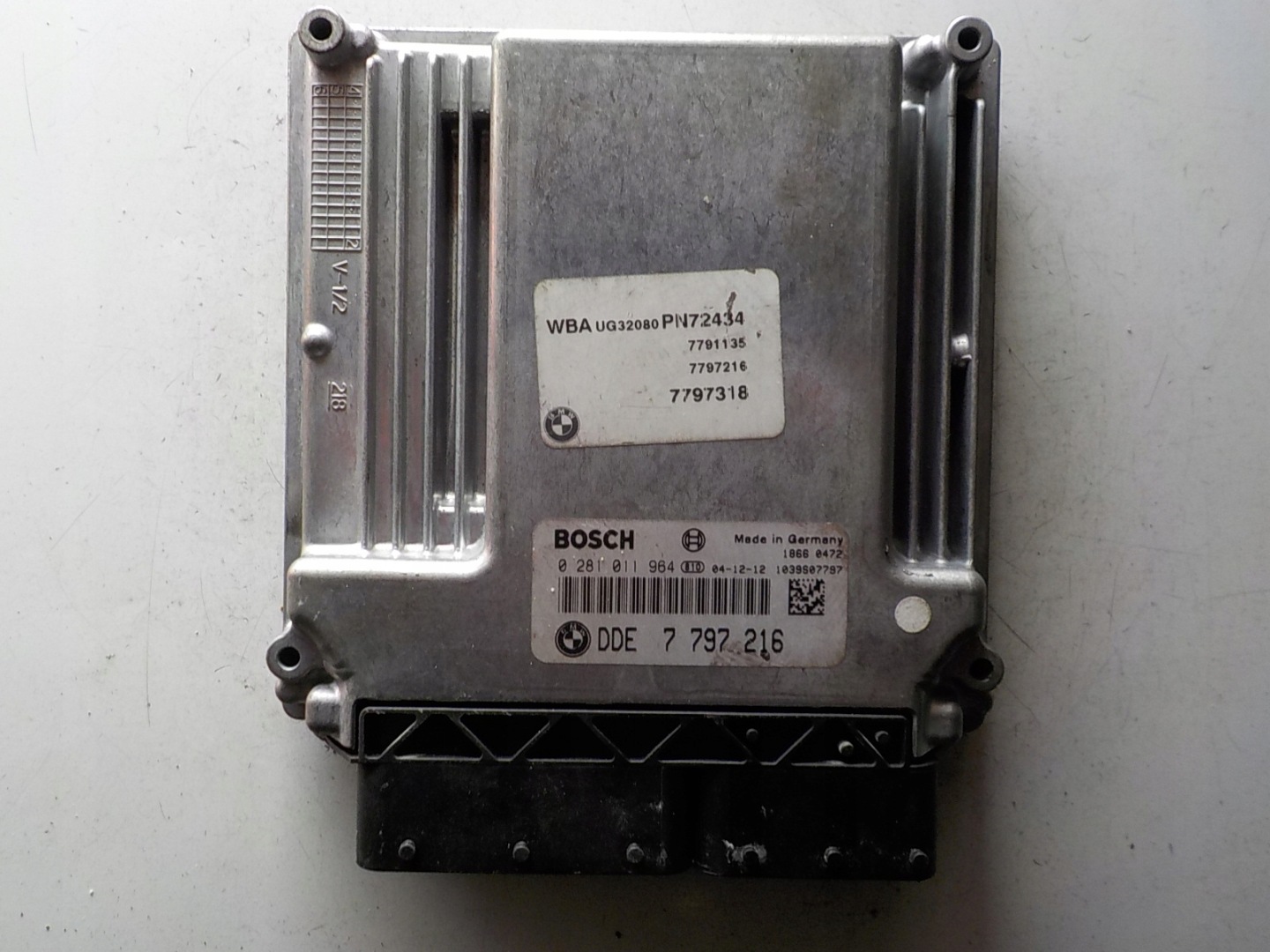 BMW computer control unit 0281011964 7797216