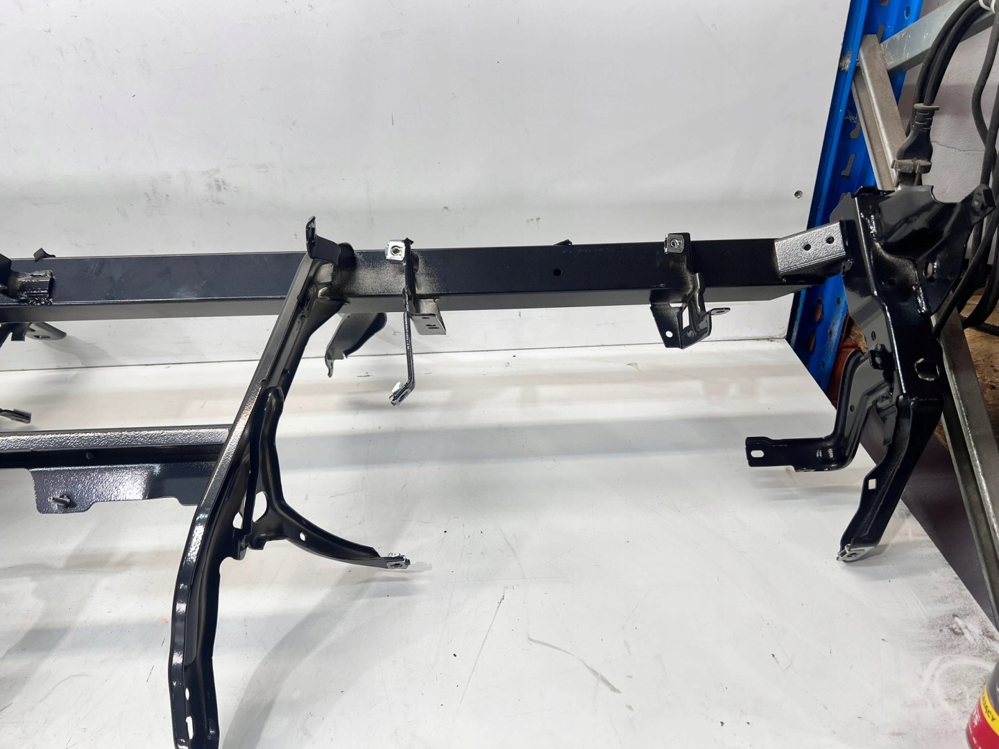 Support du tableau de bord ROZDZIELCZEJ AUDI A4 B9 8W1857017D