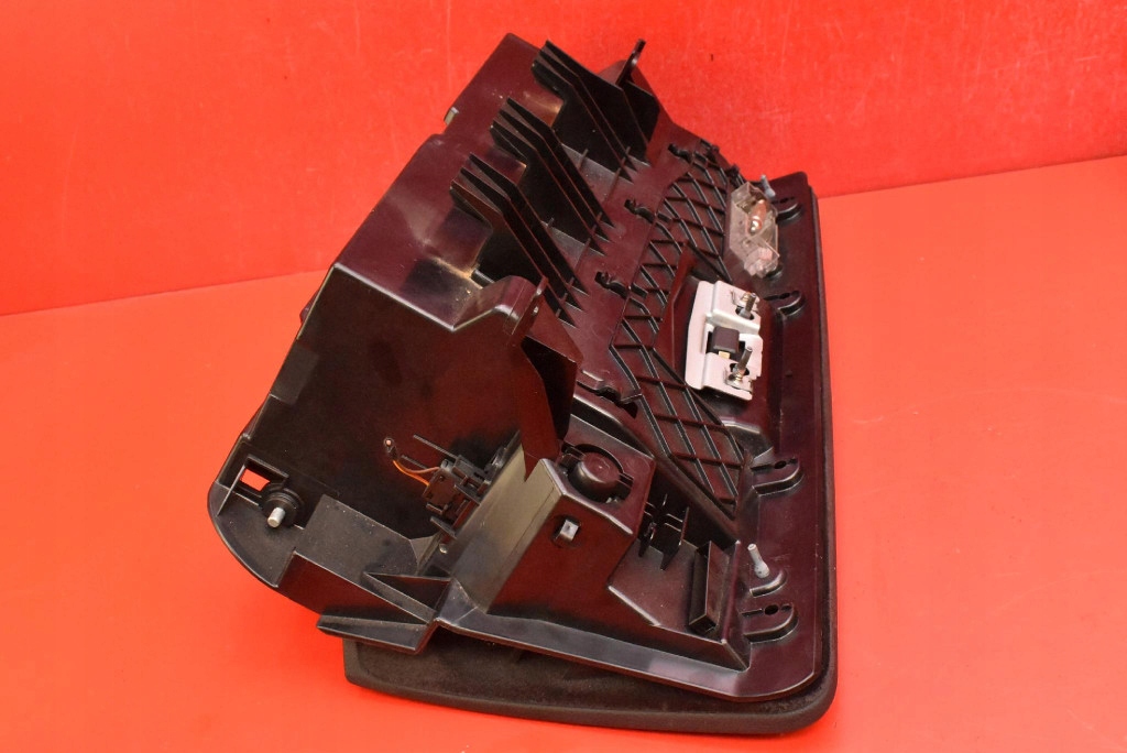 pretinac suvozača suvozača EU 7075479 BMW E90 E91 04-10