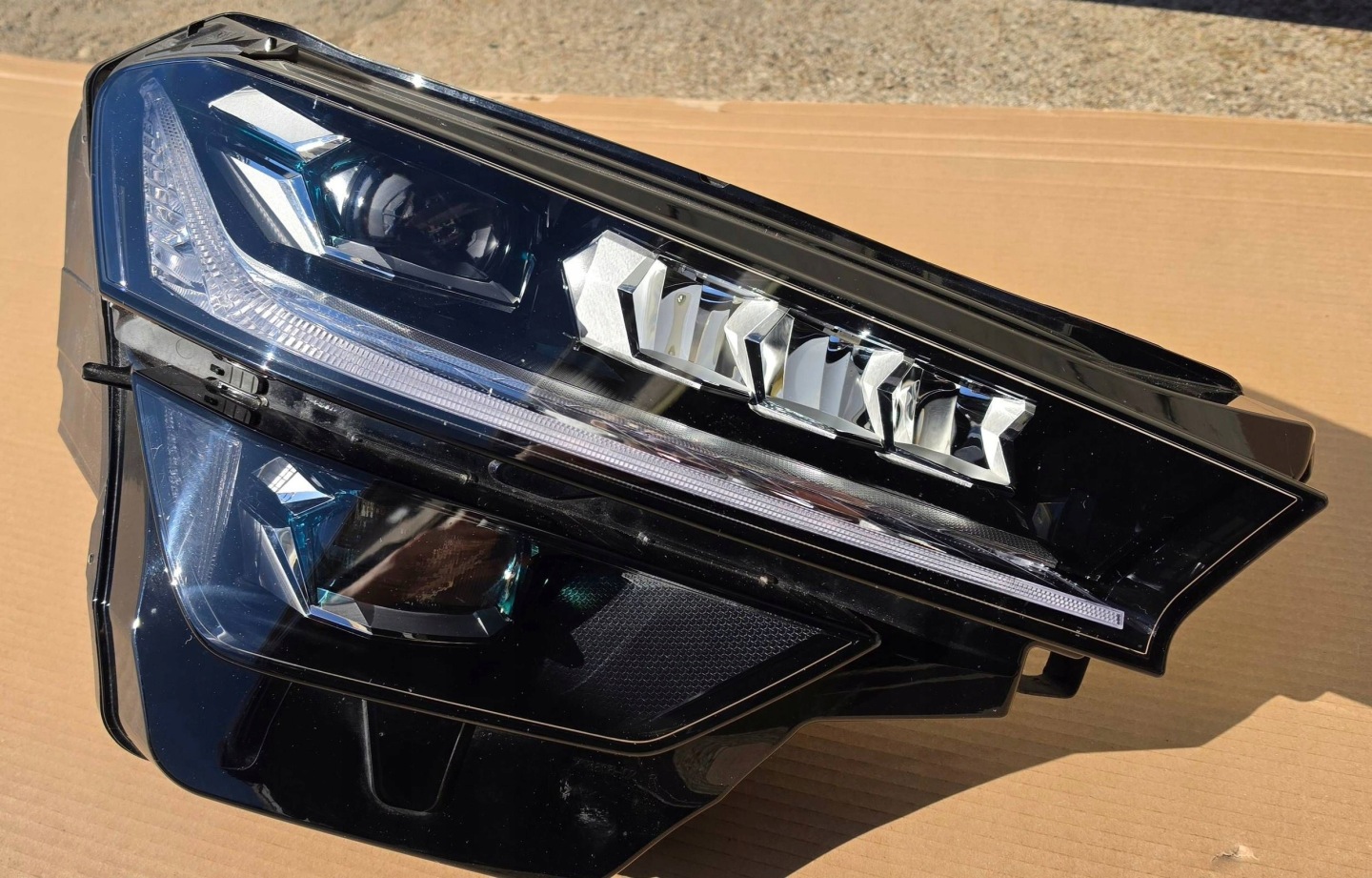 Skoda Kodiaq II 2024- crystal lighting light front right