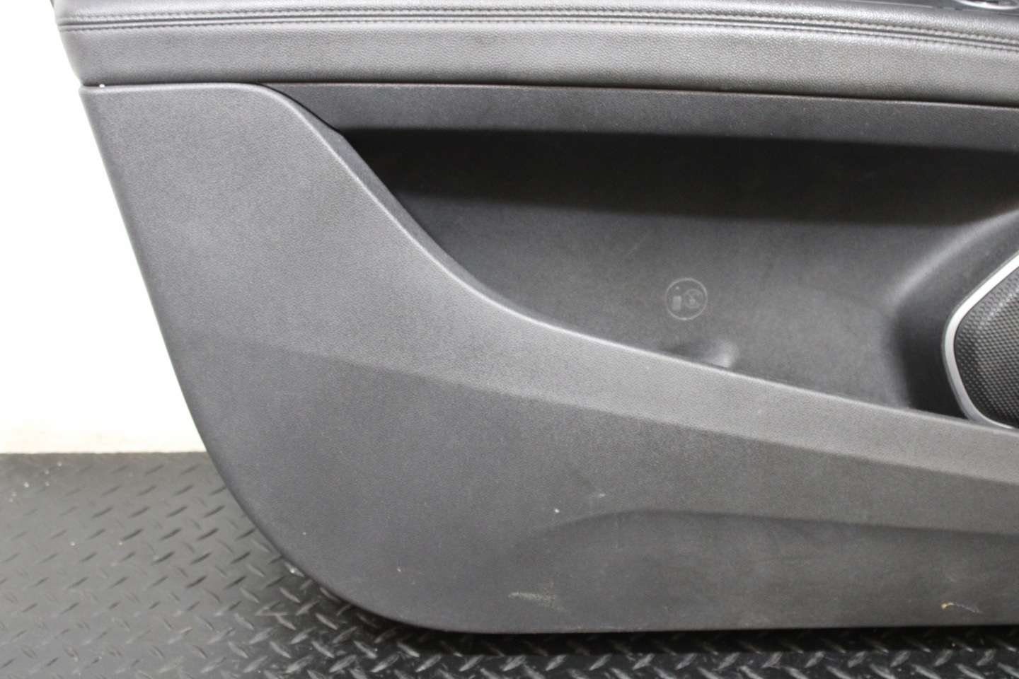 upholstery side door left front ALFA ROMEO STELVIO