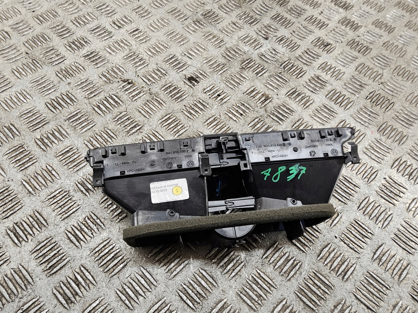 grid air conditioning devices consoles 5G1815735A VW GOLF VII 5G original