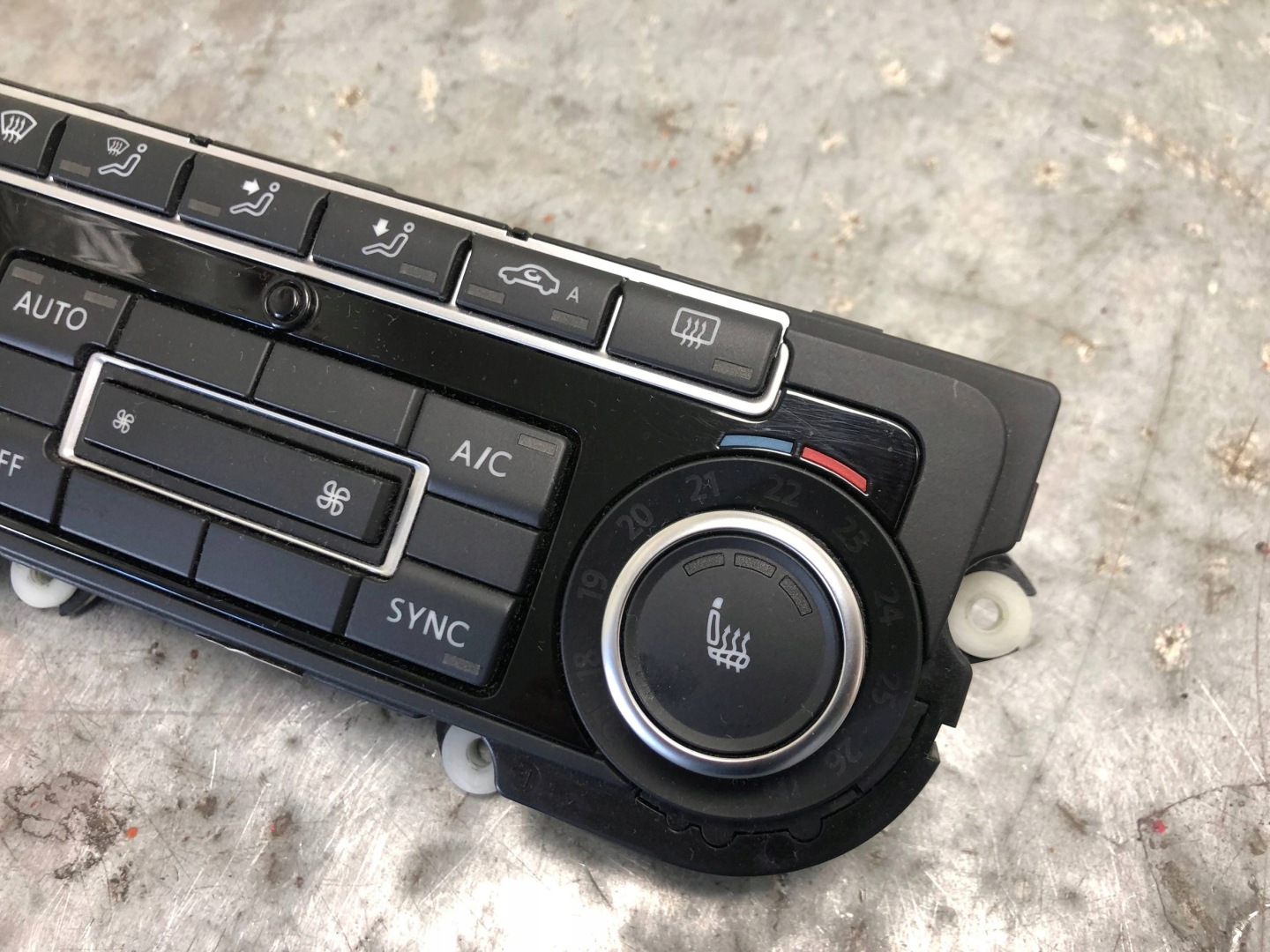 Unite commande clima VW GOLF VI Positif 5K0907044GK