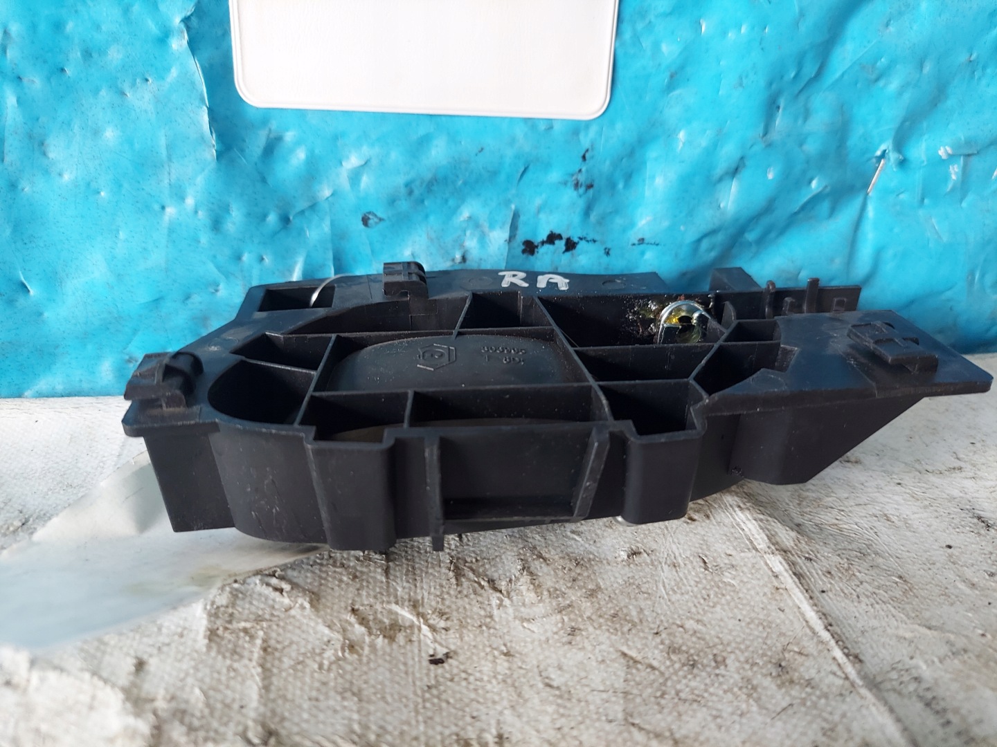 handle inner right rear part PEUGEOT 208