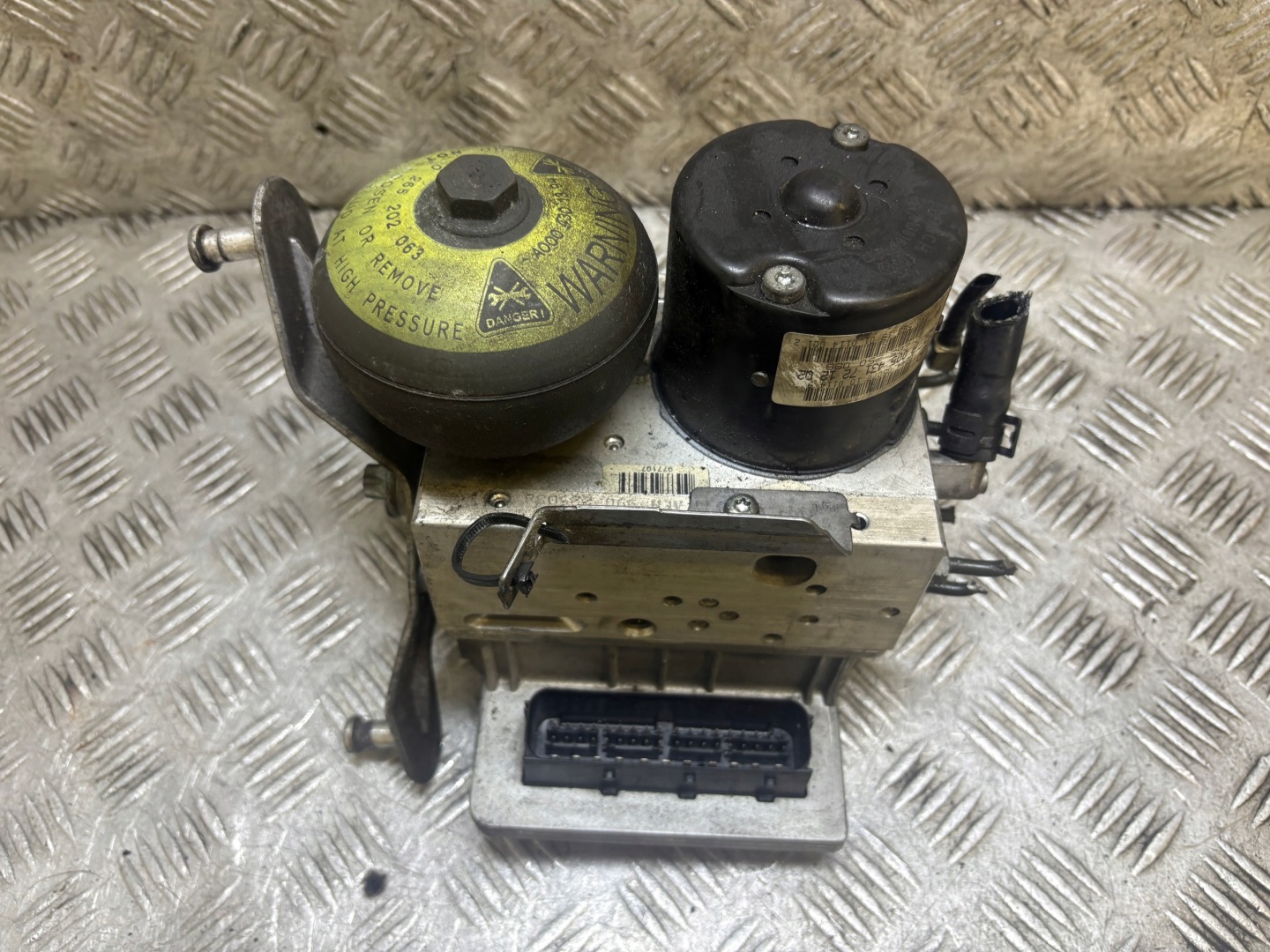 pump ABS MERCEDES-BENZ E-KLASA W211 A0054317212Q2 0265960025