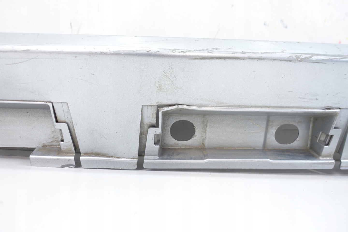 moulding cap threshold left TOYOTA YARIS IV