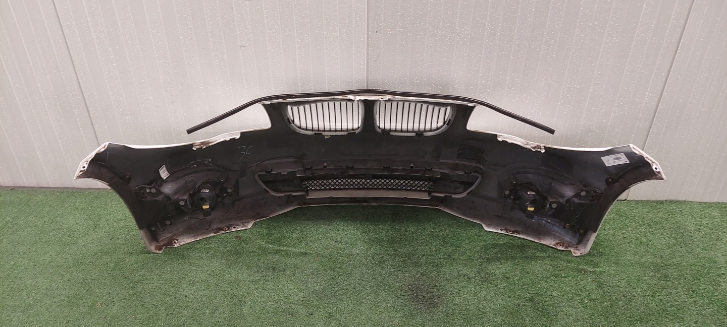 nárazník předek BMW 1 E82 E88 LIFT LAK: 300