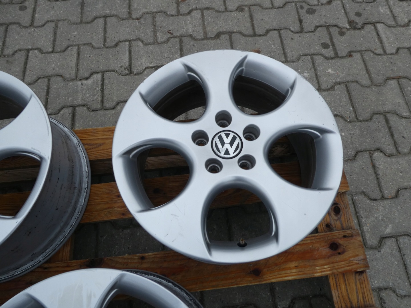 4X discs aluminium disc 1K0601025BB VW 5X112
