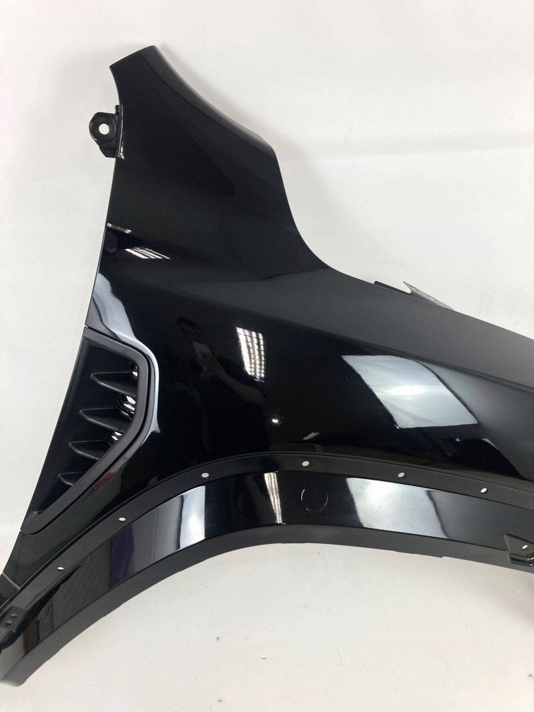 Ram 1500 TRX V 6.2 fender front right front 2021-2024 OEM