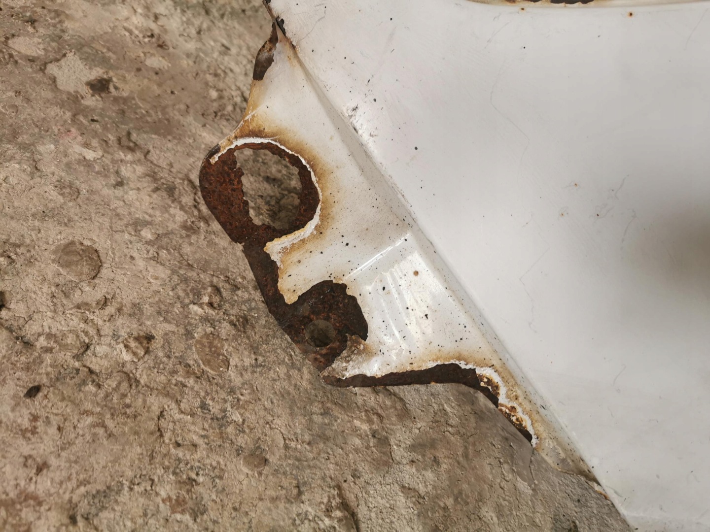 fender left front MERCEDES SPRINTER W901 95-00