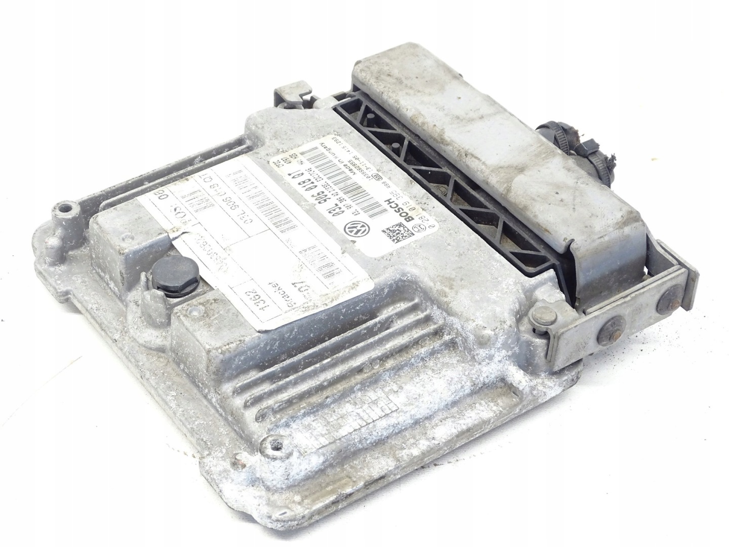 control unit computer ECU VW 2.0 TDI 03L906018QT 0281019395