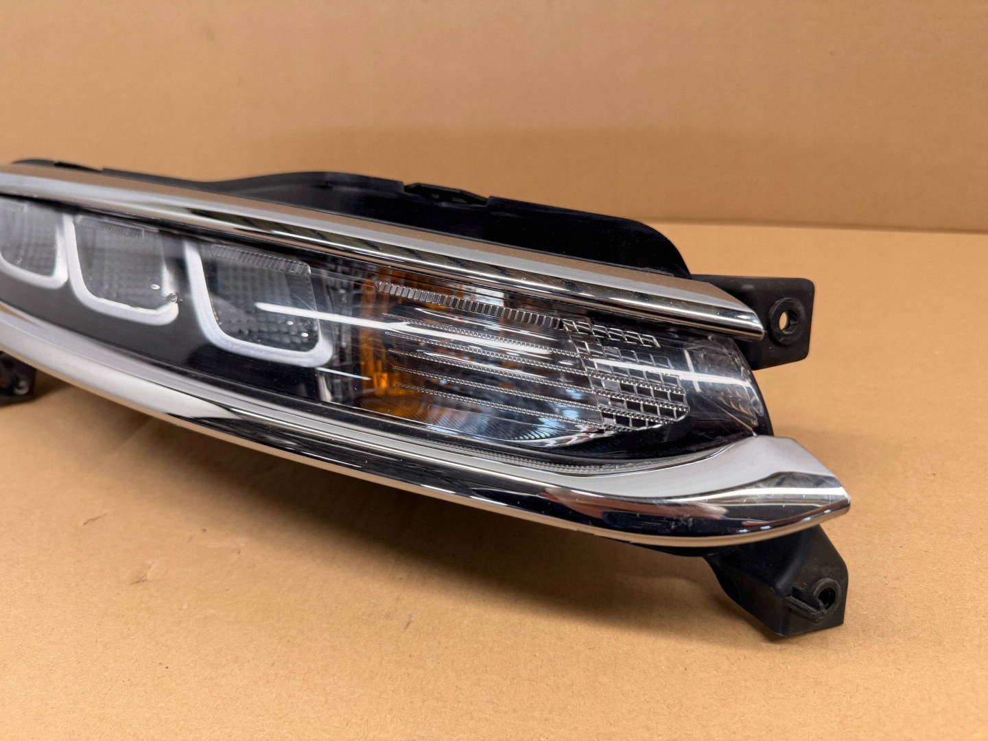 C3 Aircross LED light right front right front 9813477980