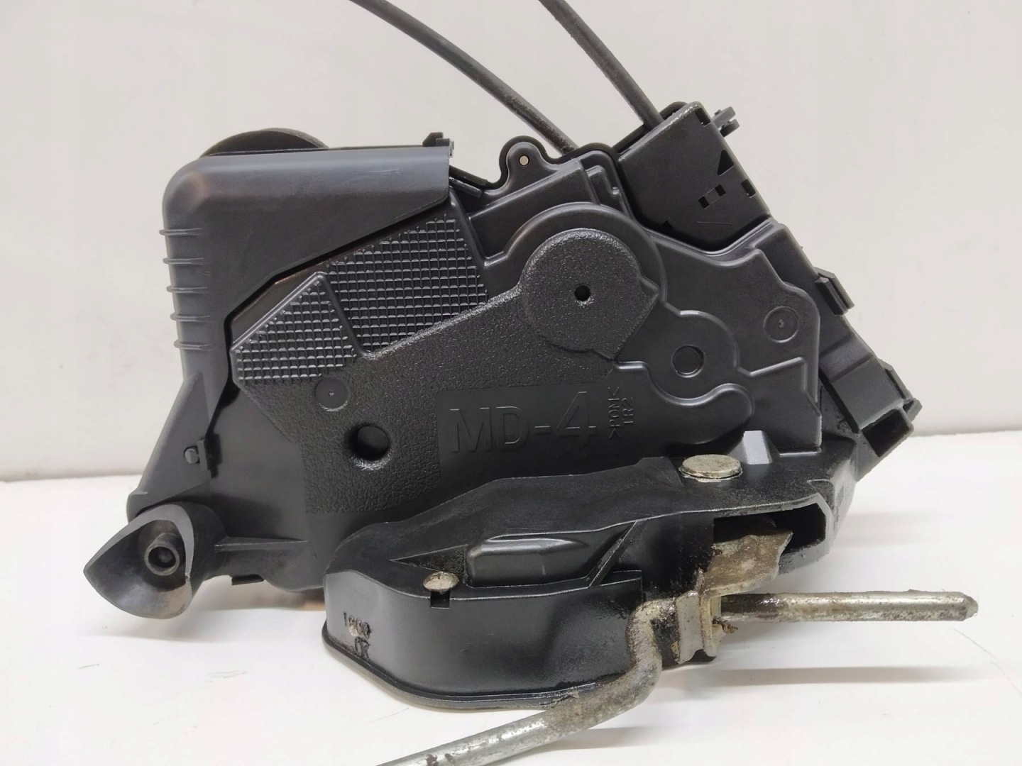 lock door right front Toyota Prius II (2003-2009)