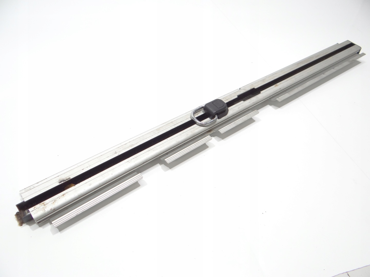 rail boot right BMW F11 OE 7228710