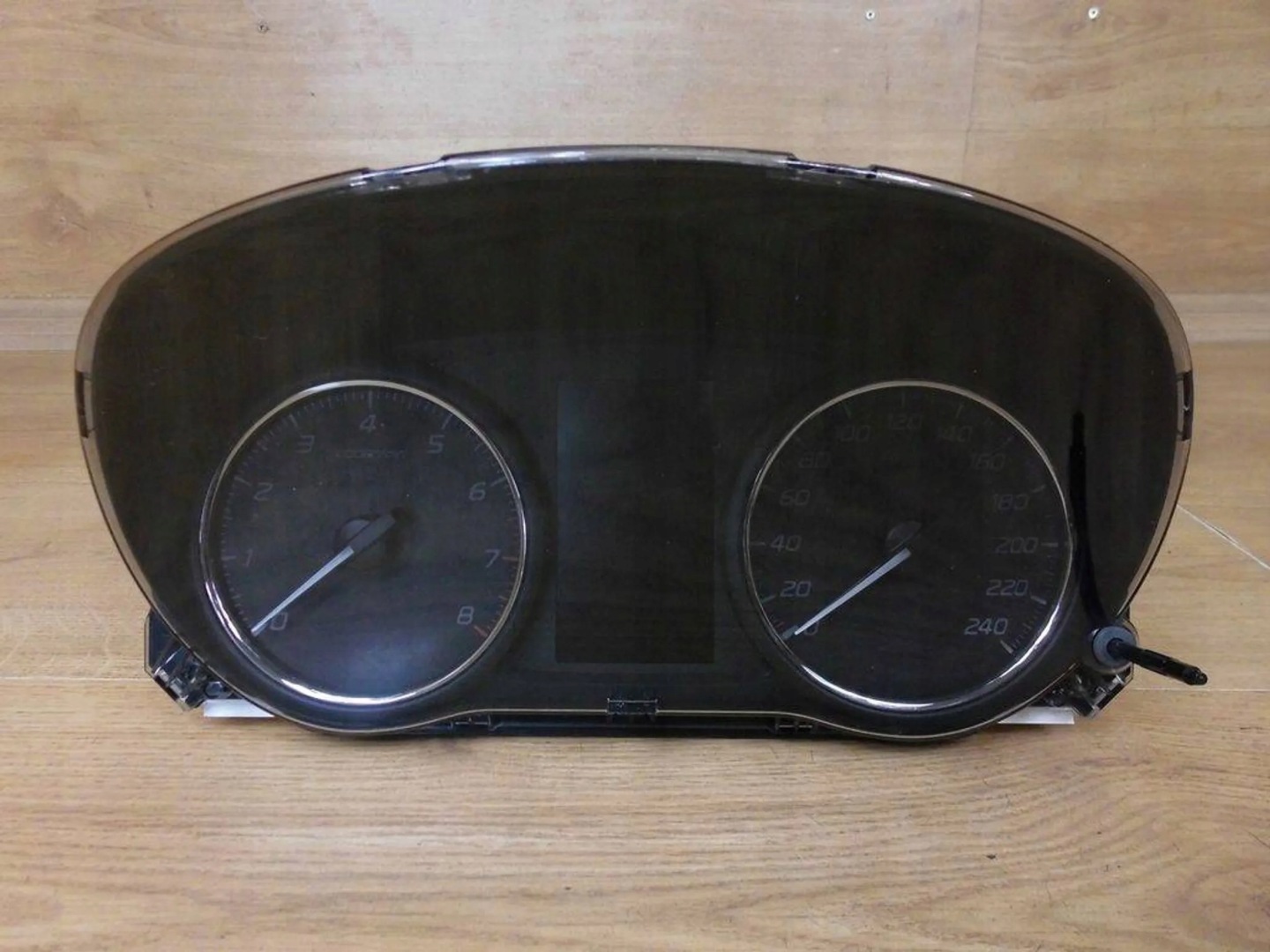 Mitsubishi Outlander III 2.0 BENZ AUTOMAT dials 8100C294