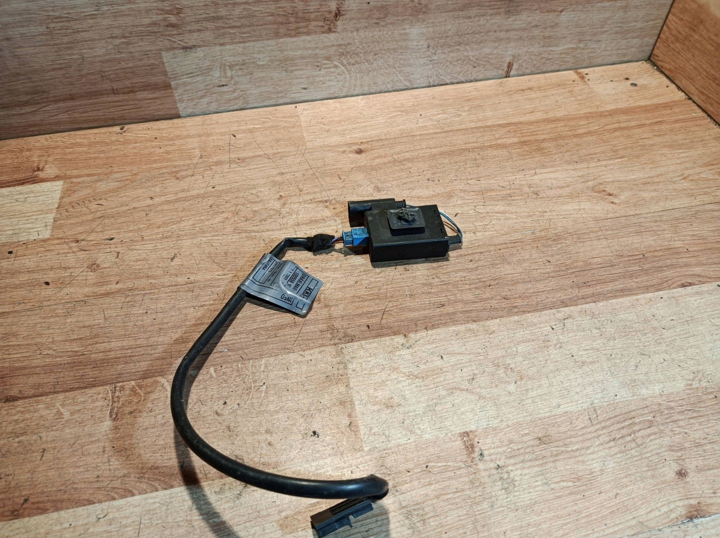 Sensor obecnosci w fotelu BMW X5 E53 6927500