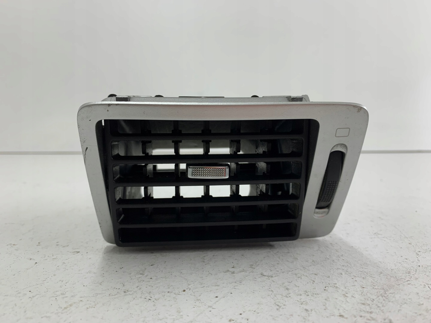 PEUGEOT 307 grid air conditioning devices left 9634499077