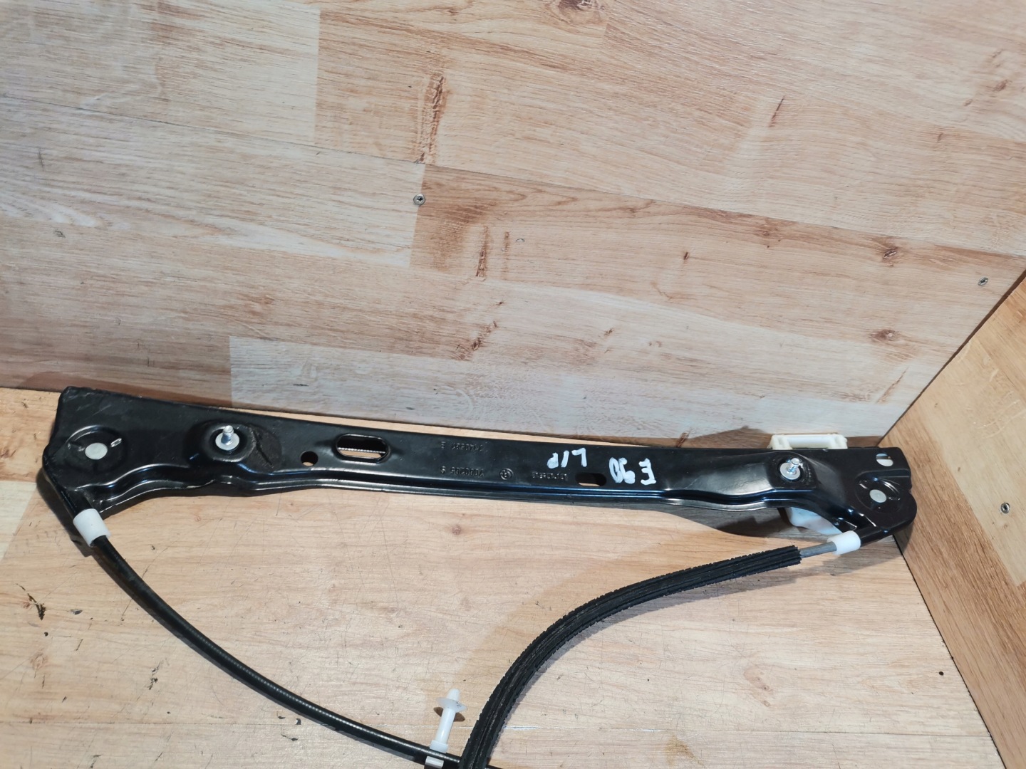 window regulator left front EU 6927027 BMW E90 E91