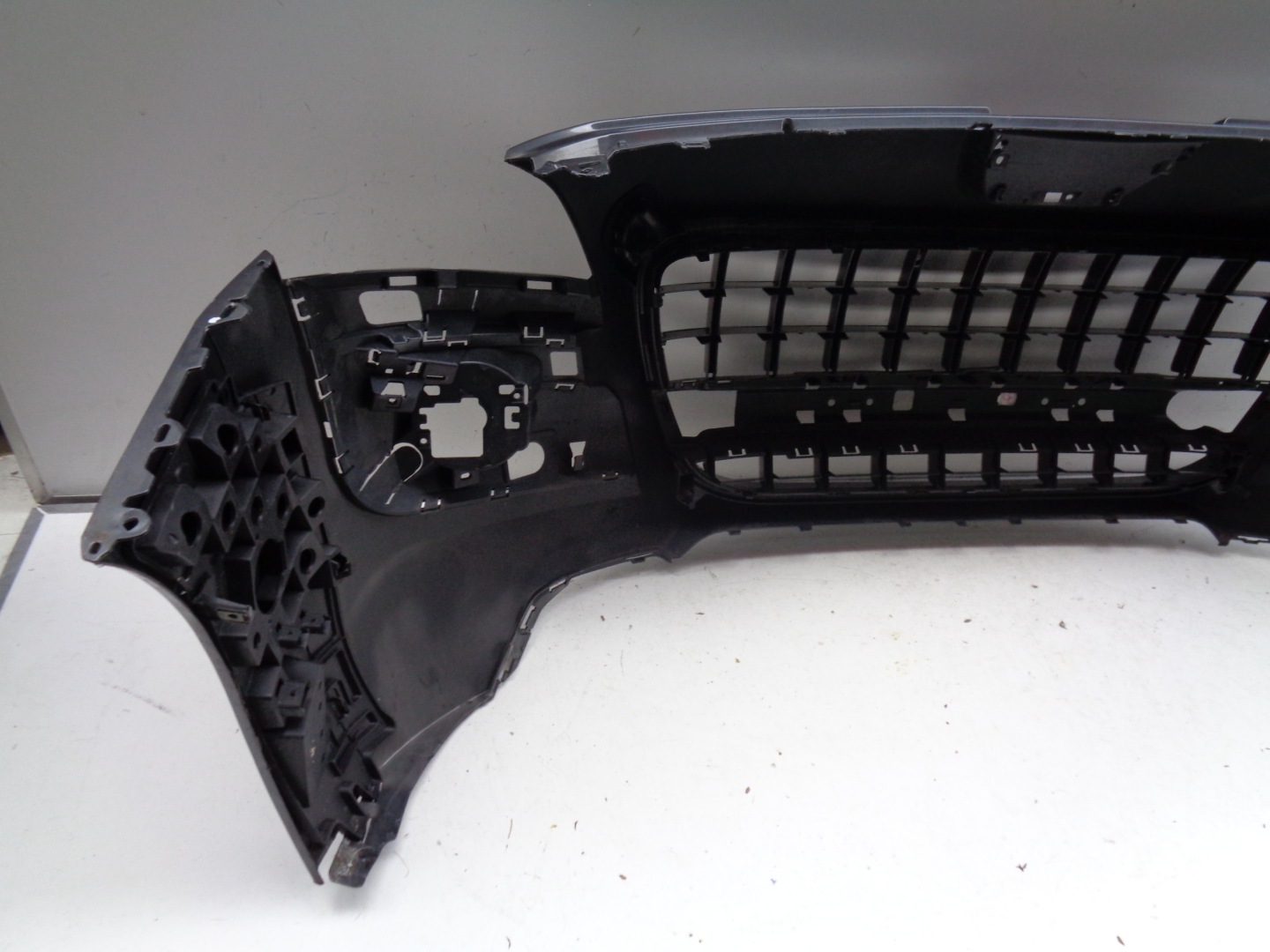front bumper PEUGEOT 3008 09-12 NR 33772