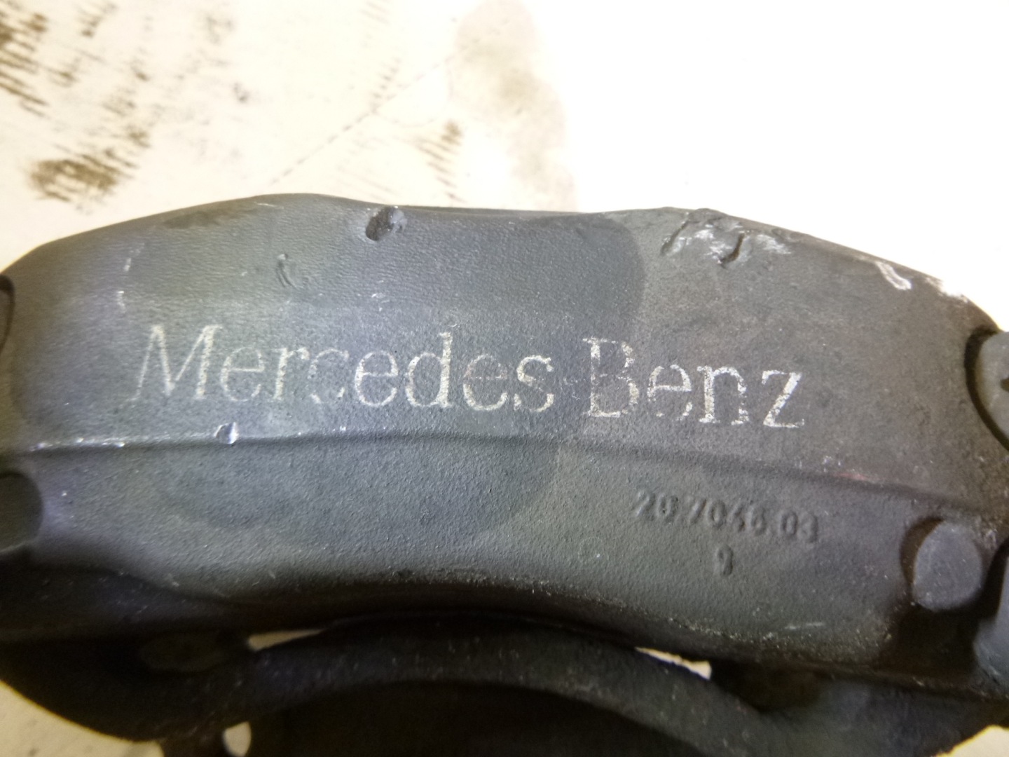 caliper brake front left Mercedes Benz W211 3.2cdi 2005r. Brembo