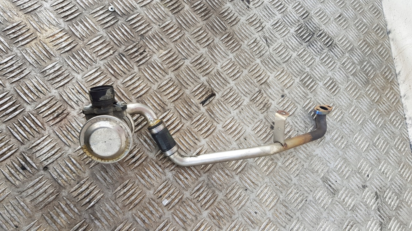 BMW E46 1.9 EGR valve wiring pipe 7.22295.12