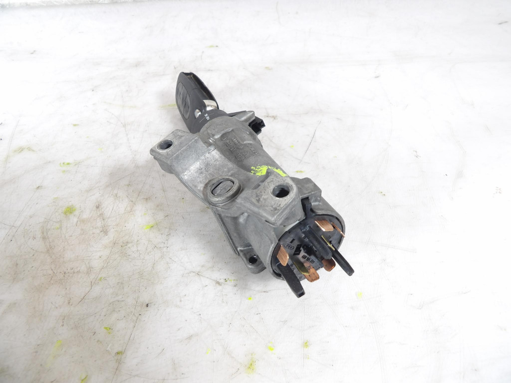 AUDI A4 B6 2.0B Accensione 4B0905851C