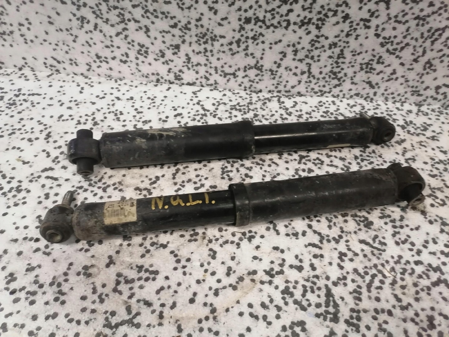 Stoßdämpfer heck links oder rechts Nissan Qashqai J11