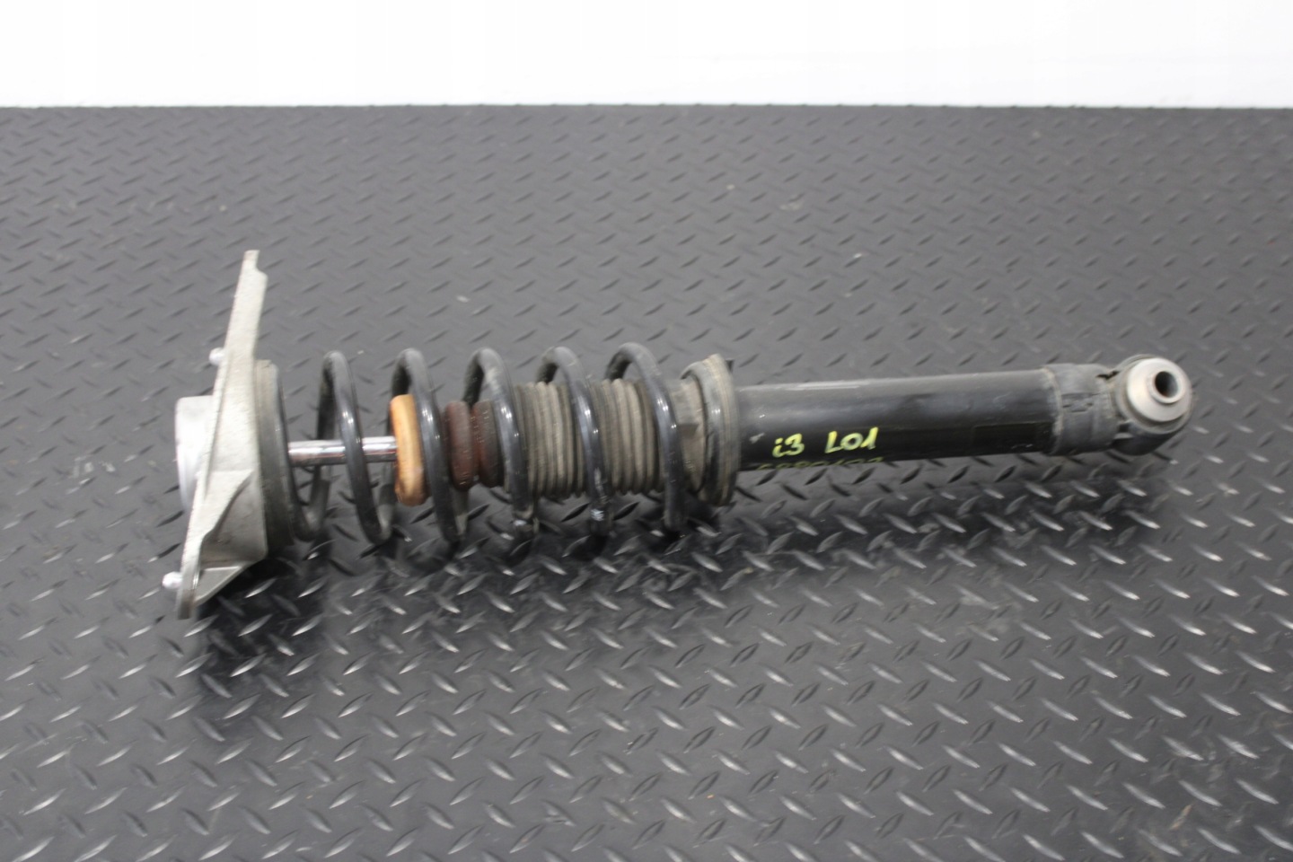 Stoßdämpfer heck BMW I3 L01 6880102