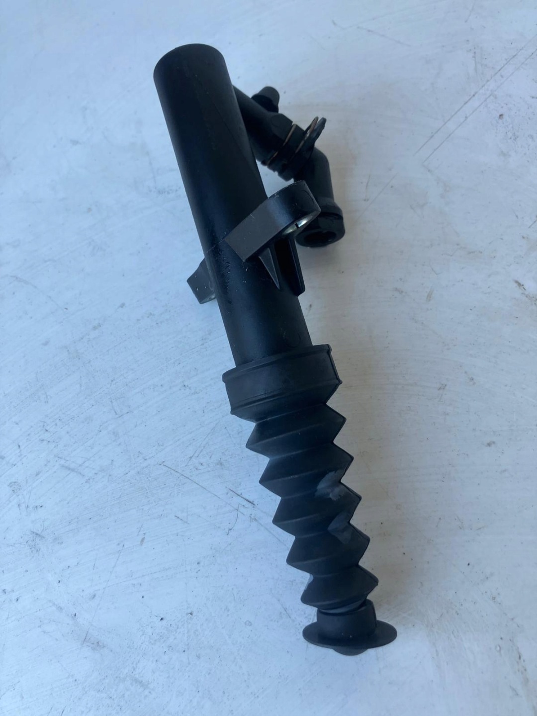 WYSPRZEGLIK CITROEN C4 II B7 1.2 THP 9685782680