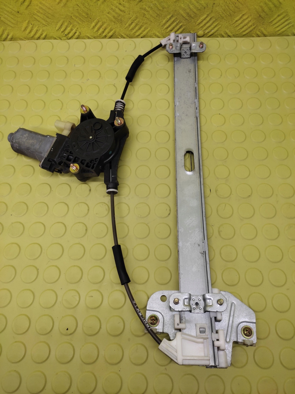 HYUNDAI ACCENT window regulator left rear part