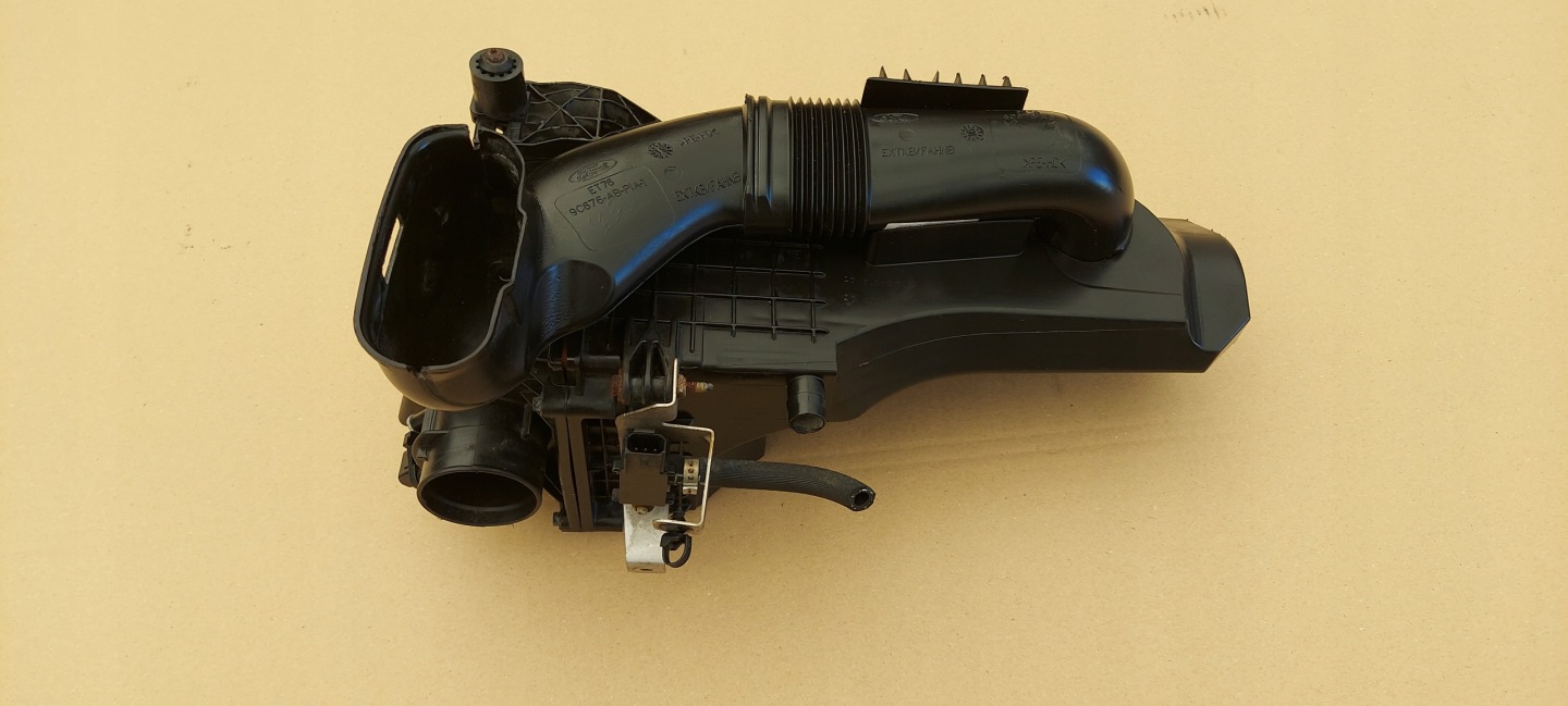Gehäuse filter luft FORD FIESTA MK7 1.5 ET769A600AD