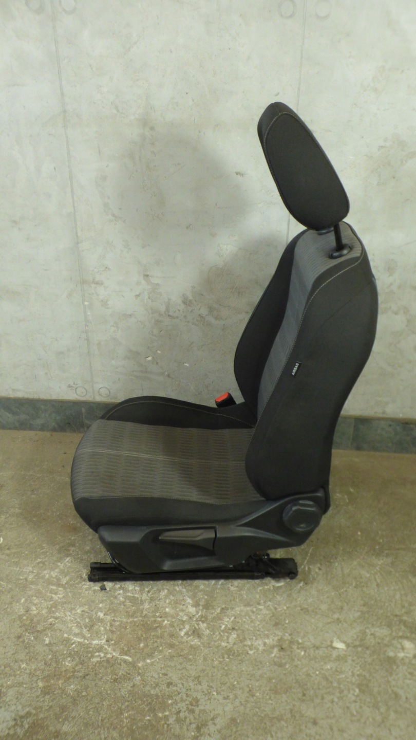 seat left driver´s stBDB EUROPA OPEL CORSA F