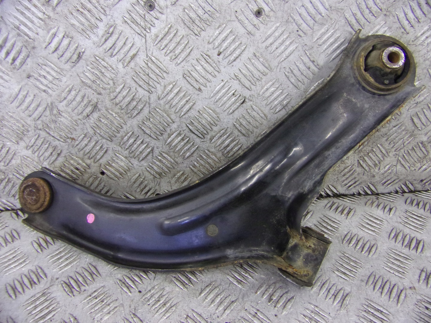 Querlenker links vorne NISSAN TIIDA