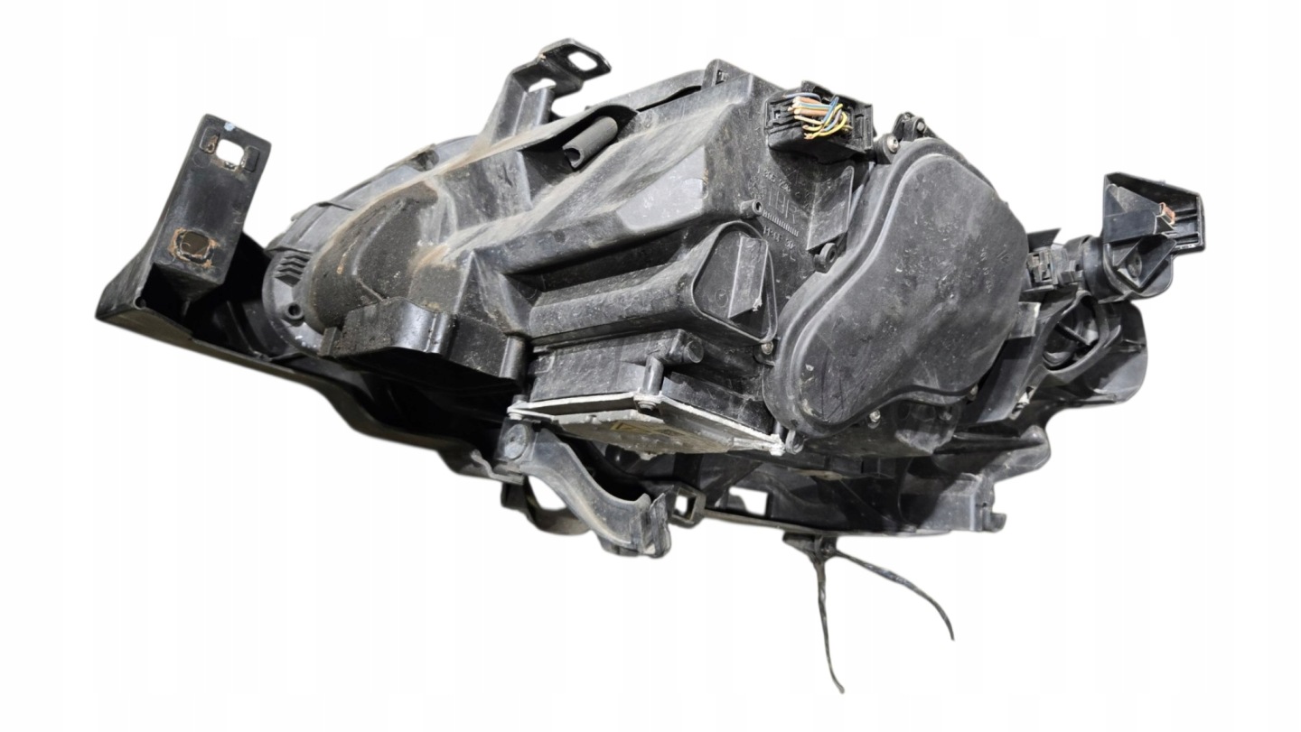 BMW 3 E93 far prednji dio desna leća XENON EU 7162130-13
