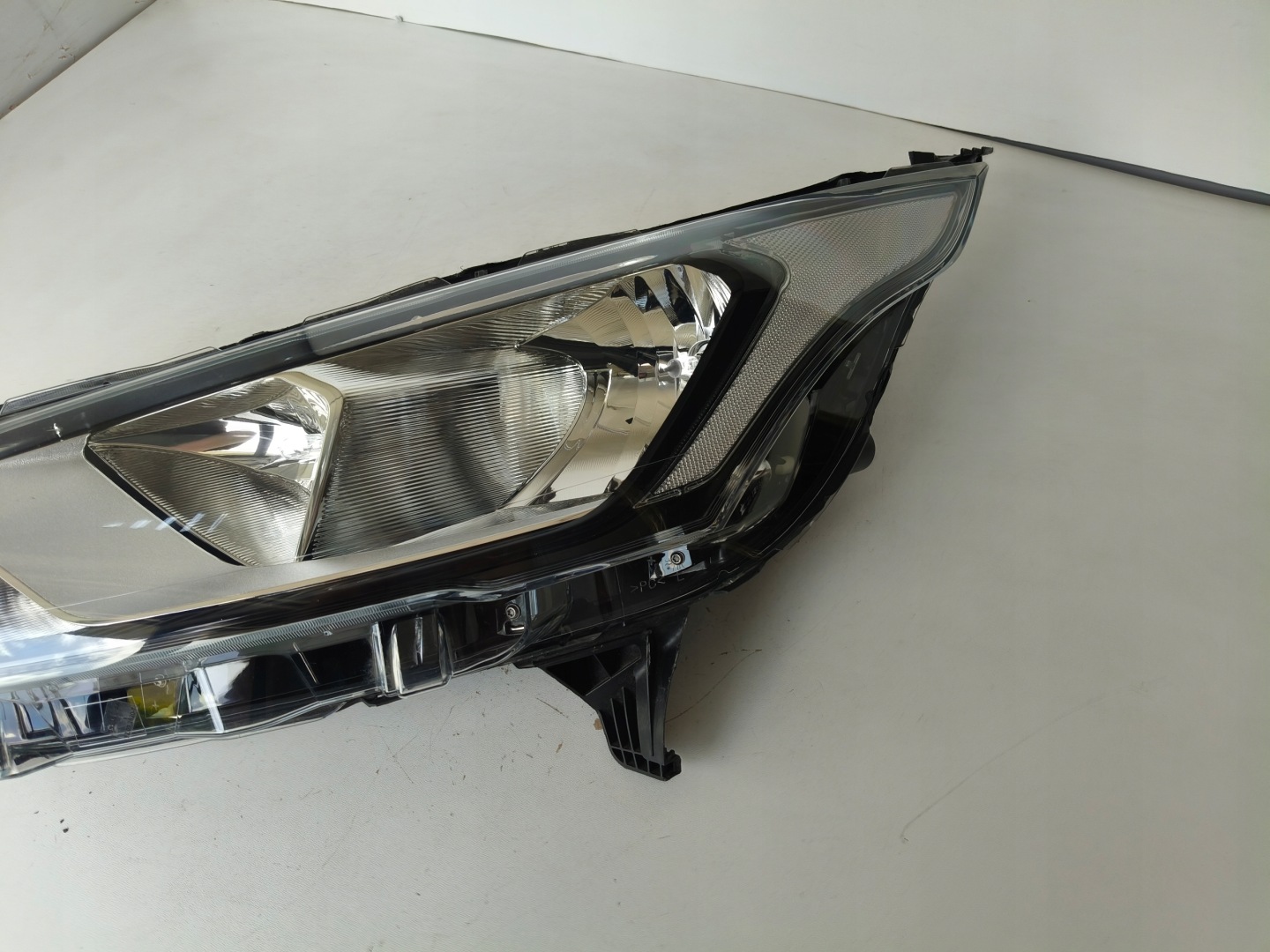 light left REFLEKTOR FORD TRANSIT CONNECT 18- LIFT