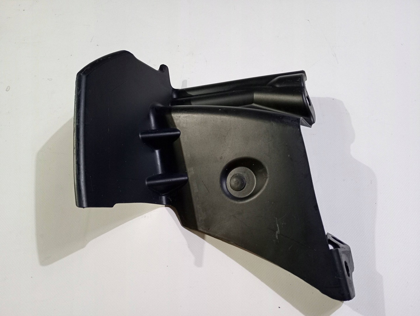 air duct air line intake mudguard left Dodge RAM 1500 2009-2018