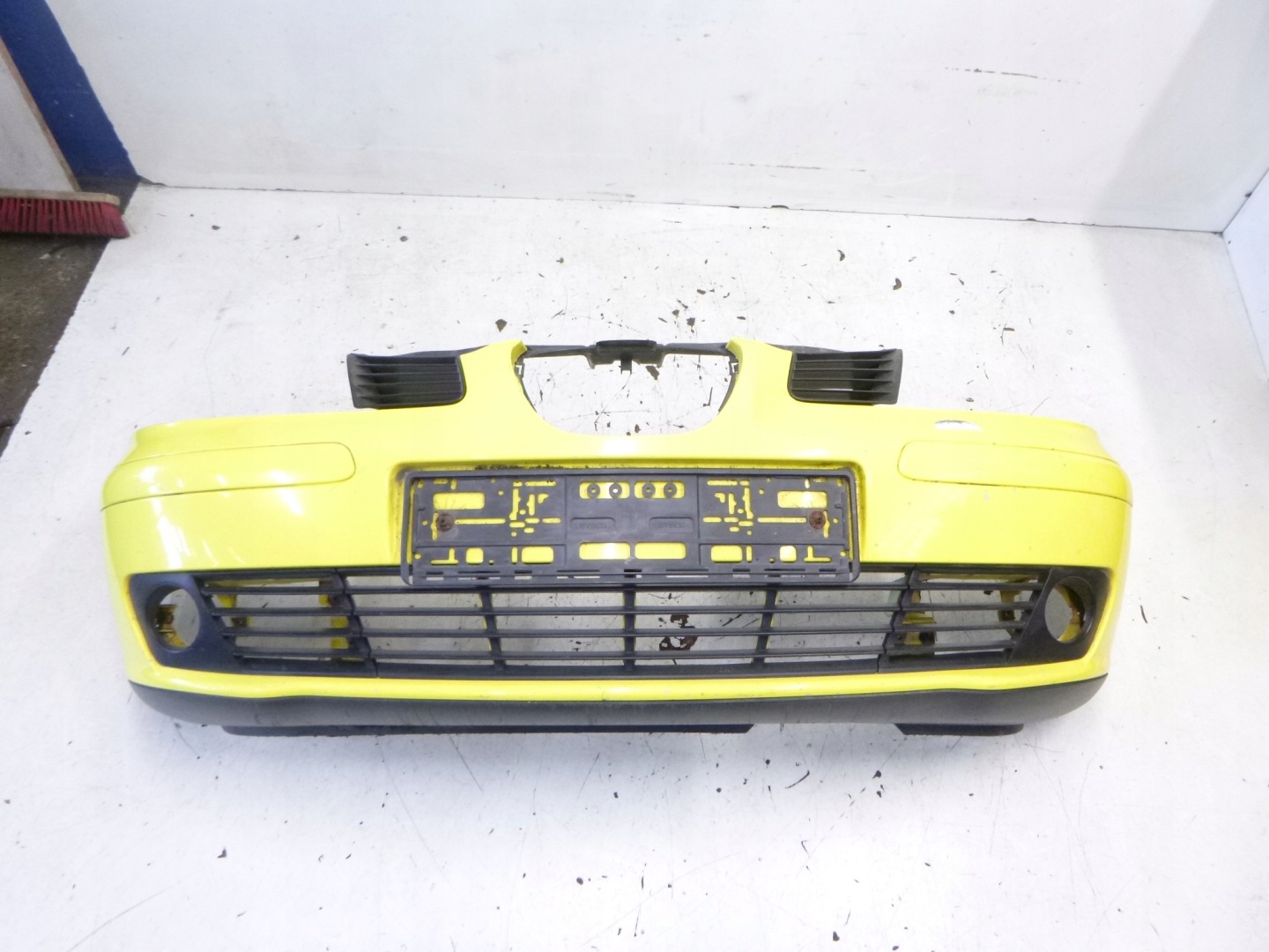 front bumper front Seat Ibiza III L51H 2003r. 6L0 807 221