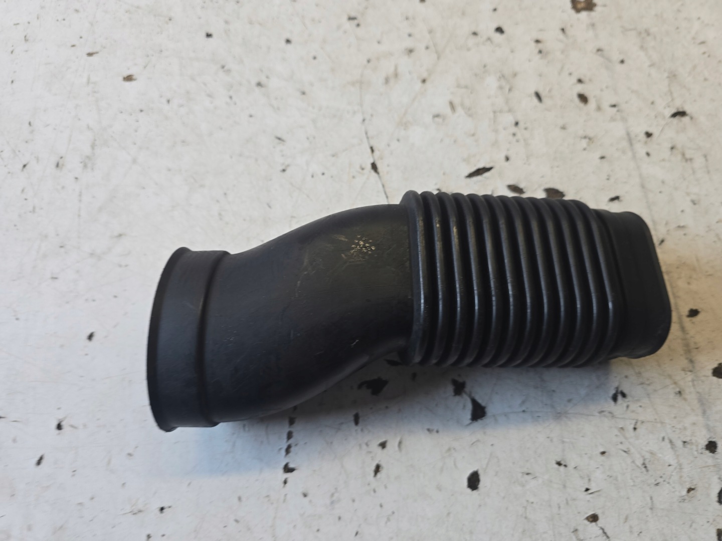 OPEL CORSA E rohr DOLOT Schlauch luft 13427552