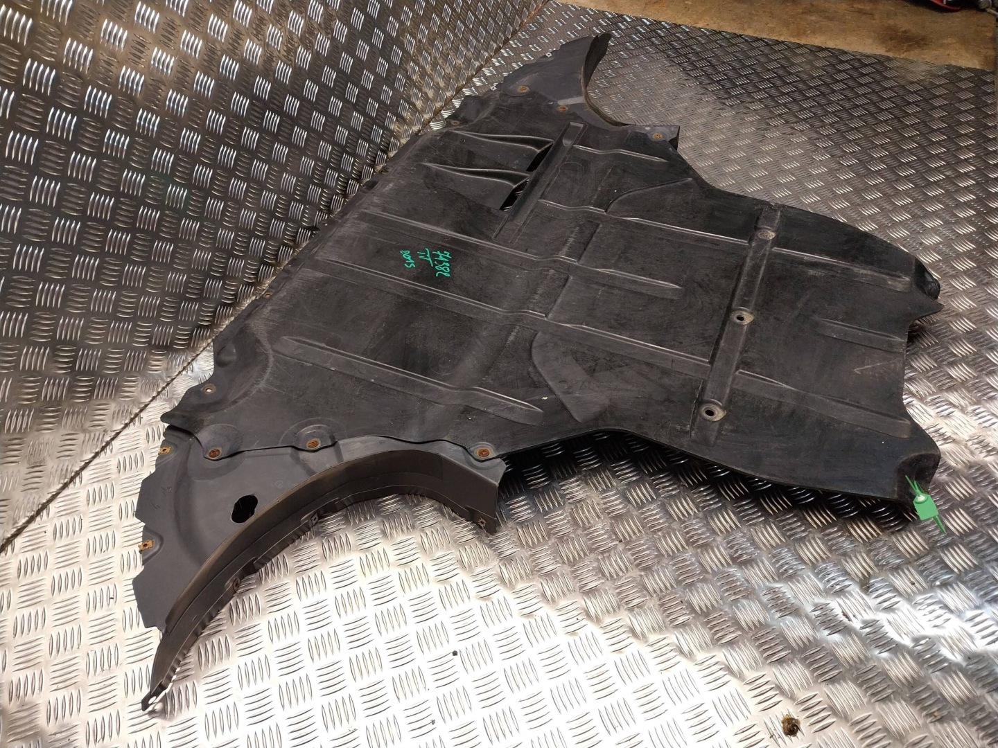mudguard right front 2G0805912E VW POLO VI 2G 17