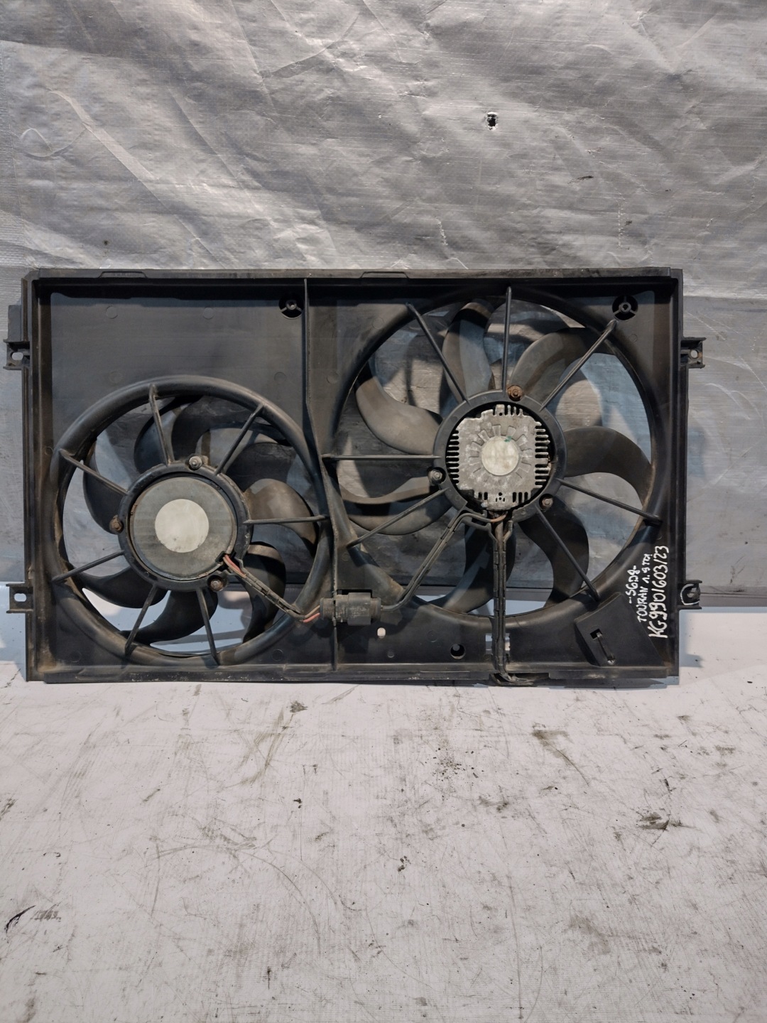 VENTOLI radiatore Volkswagen Touran e 1,9TDI
